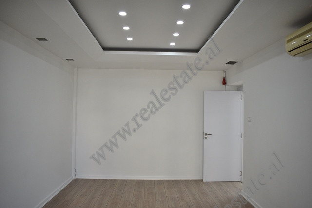 Office for rent in Boulevard Zogu I in Tirana, Albania (TRR-315-16m)